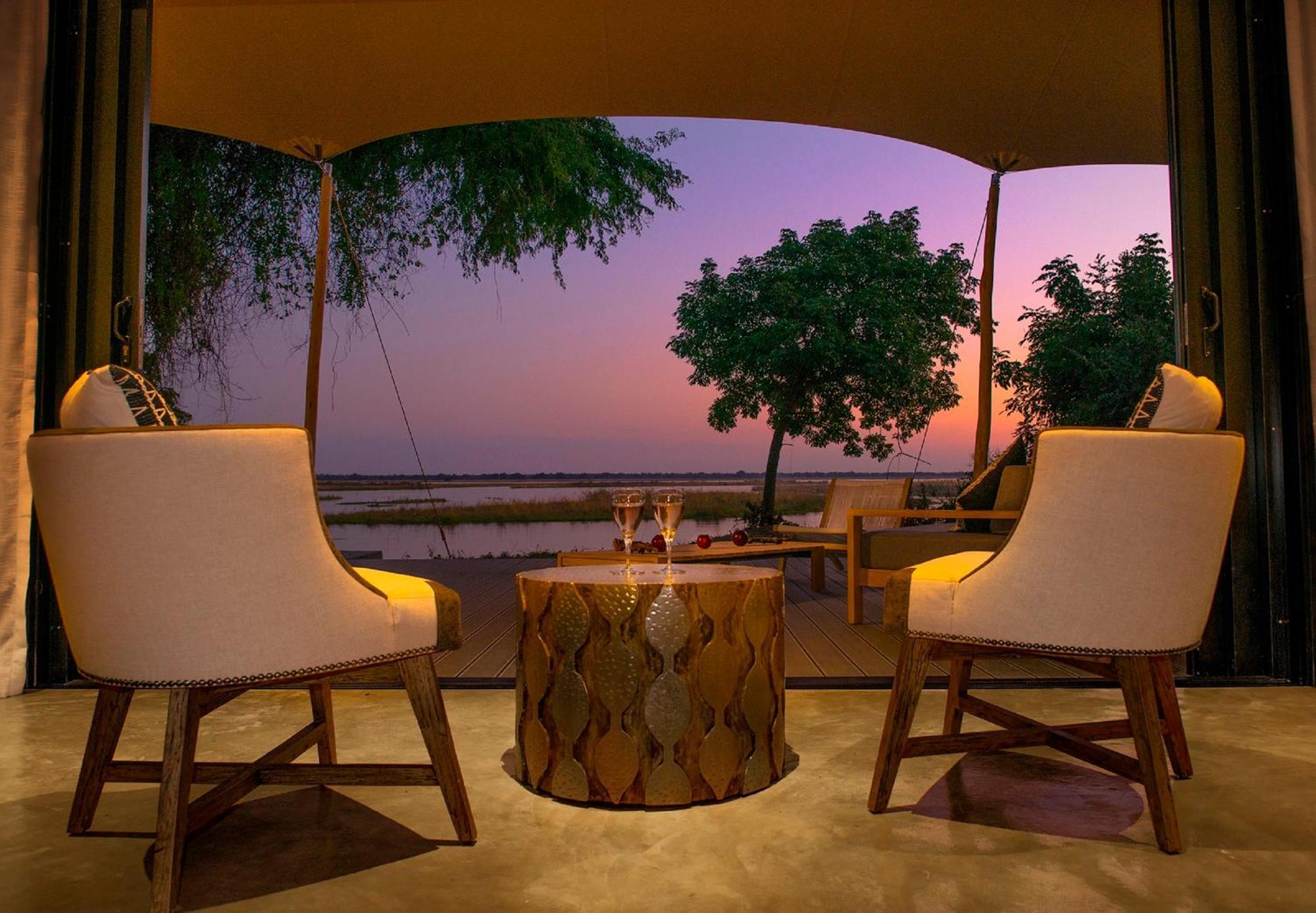 Sausage Tree Camp Jeki Ngoại thất bức ảnh